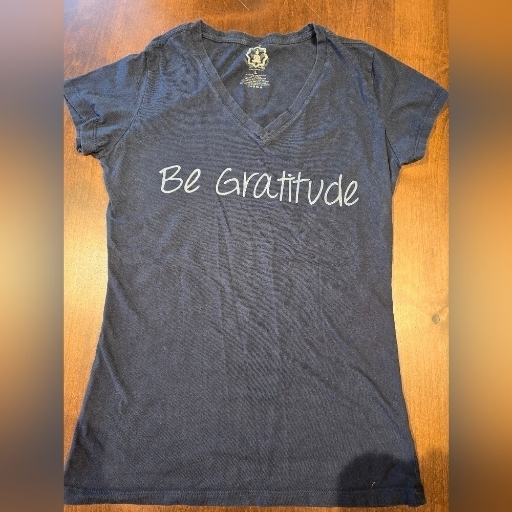 Fitted inspirational T-shirt size L